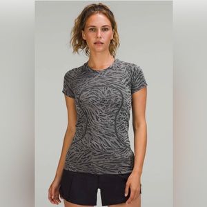 LULULEMON - Swiftly Tech Short Sleeve Shirt 2.0 - Size 12